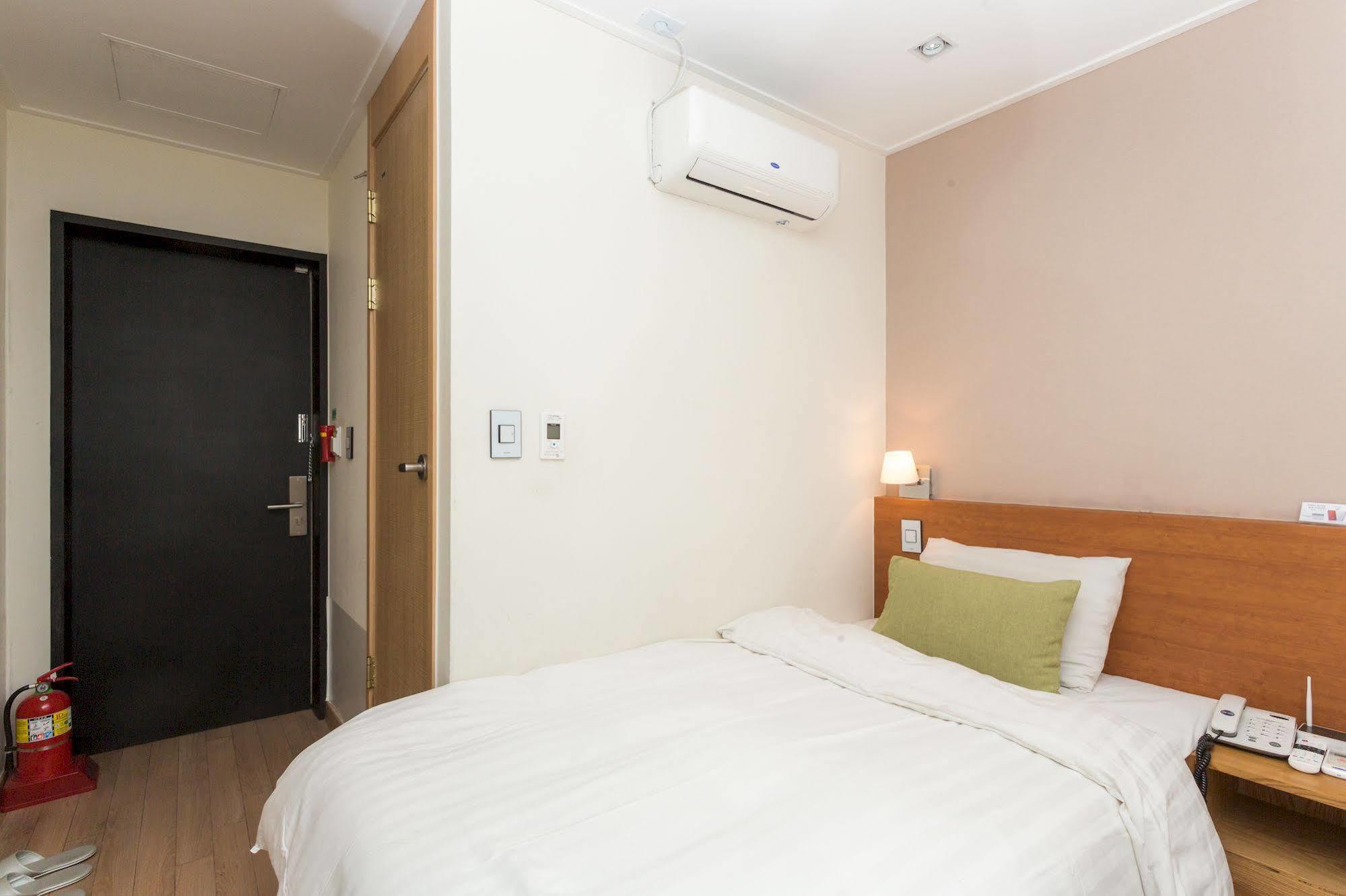 Juststay Hotel Dongdaemun Seoul Exterior photo